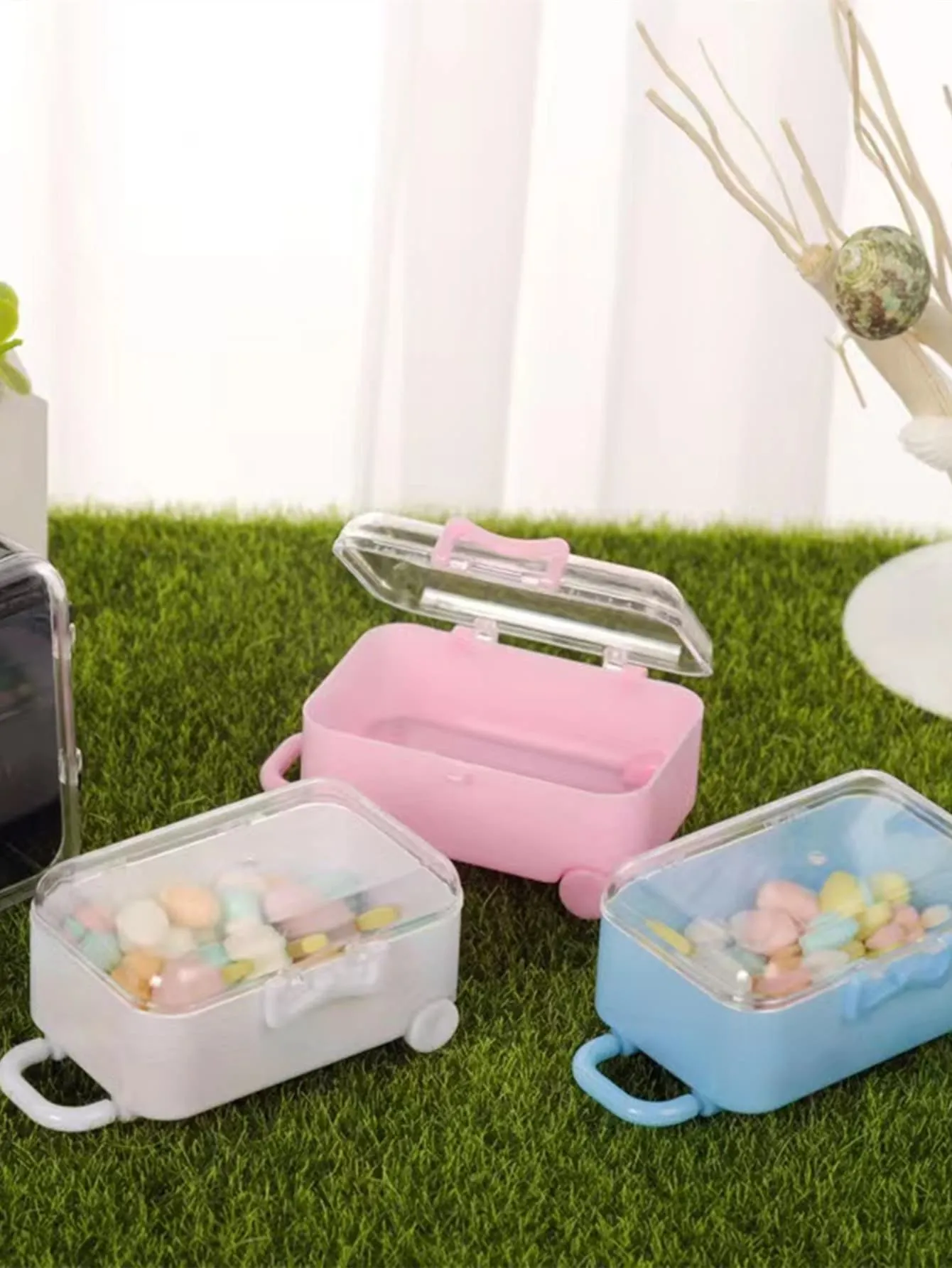 1pc Mini Suitcase Shaped Random Eraser Storage Box