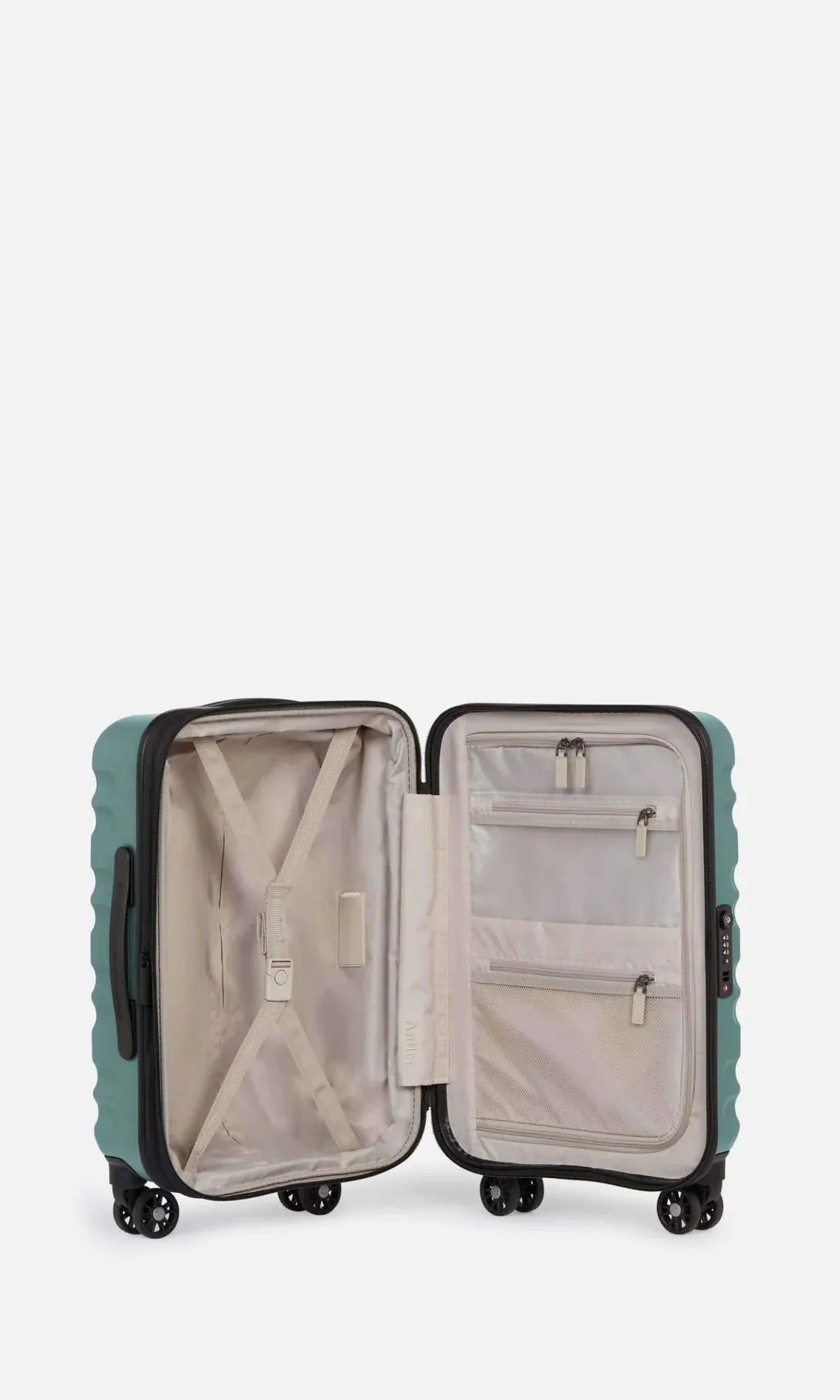 Antler Clifton 67cm medium Suitcase