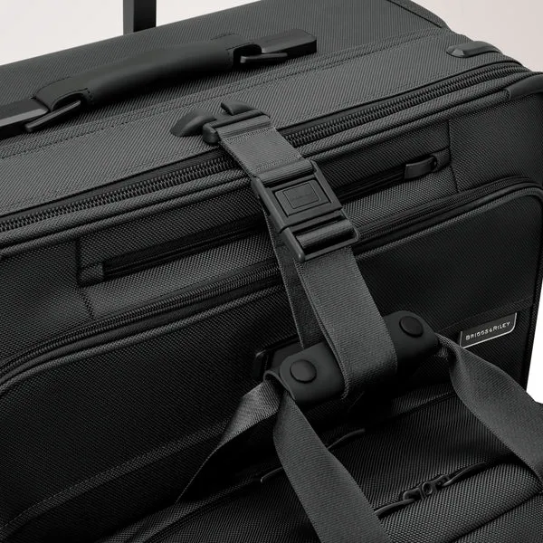 Briggs & Riley Baseline Global Carry-on Spinner