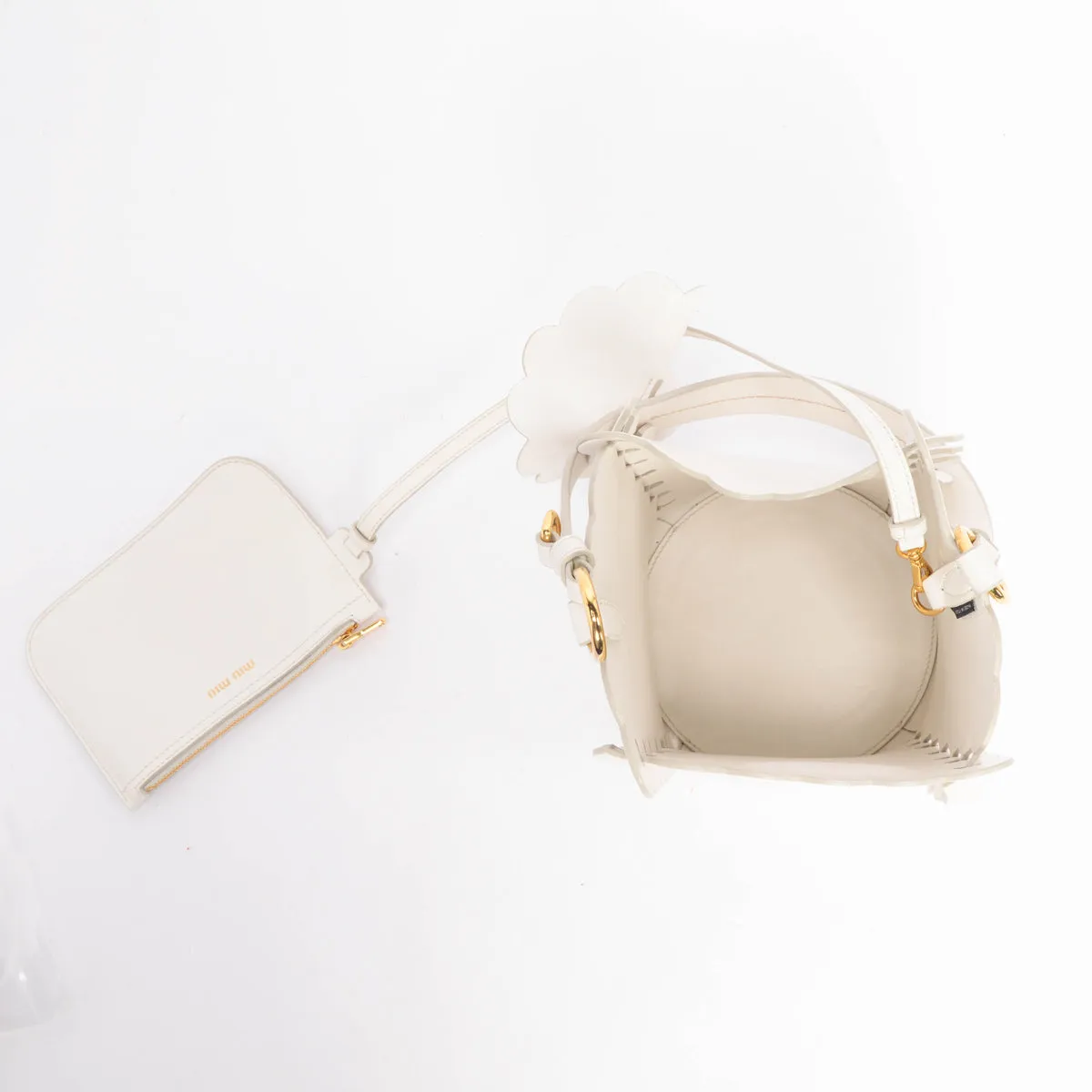 Miu Miu White Calfskin Flower Scalloped Bucket Bag