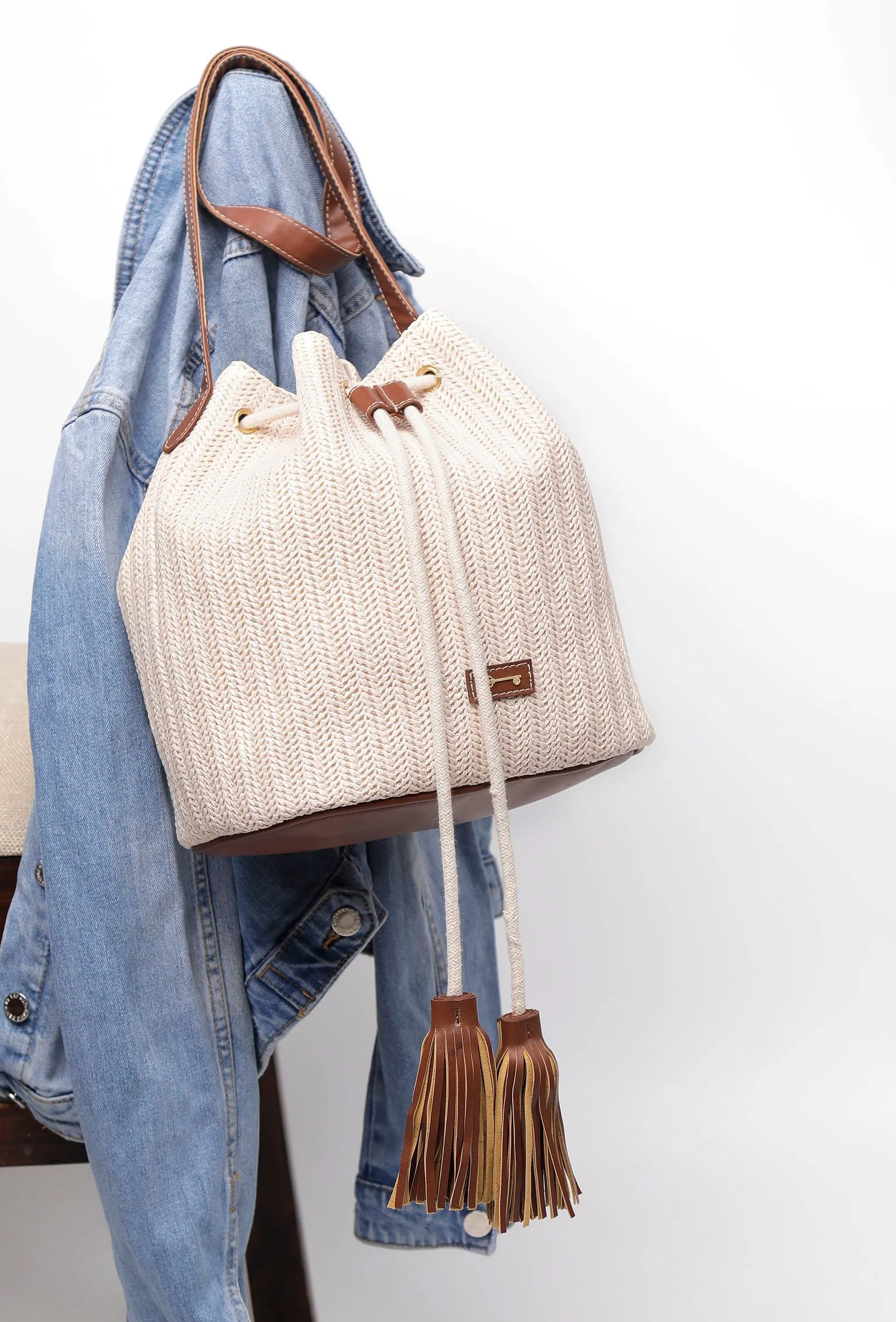 Pearl White Raffia Weave Potli Bag