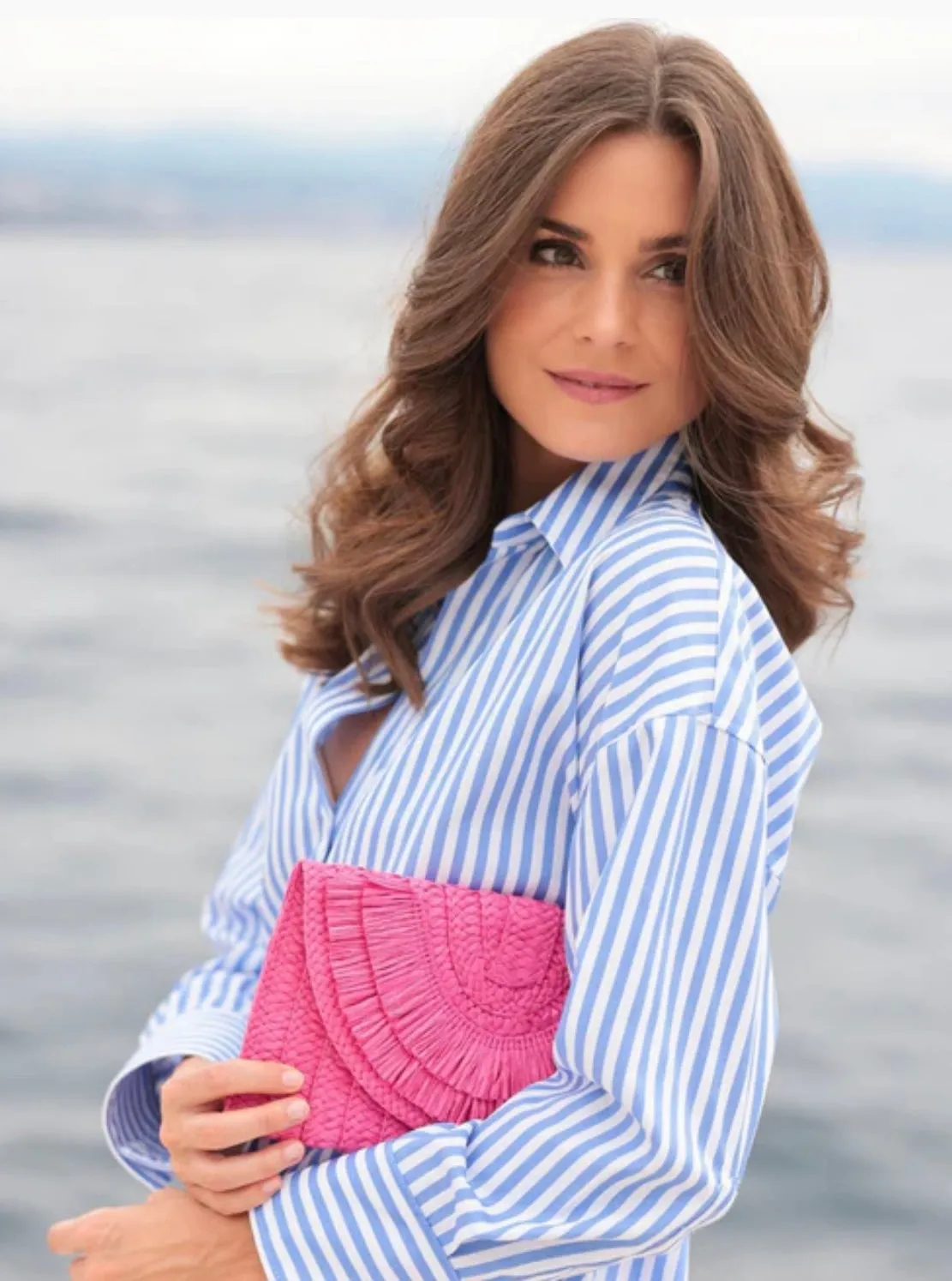 Sarah Clutch, Fushia