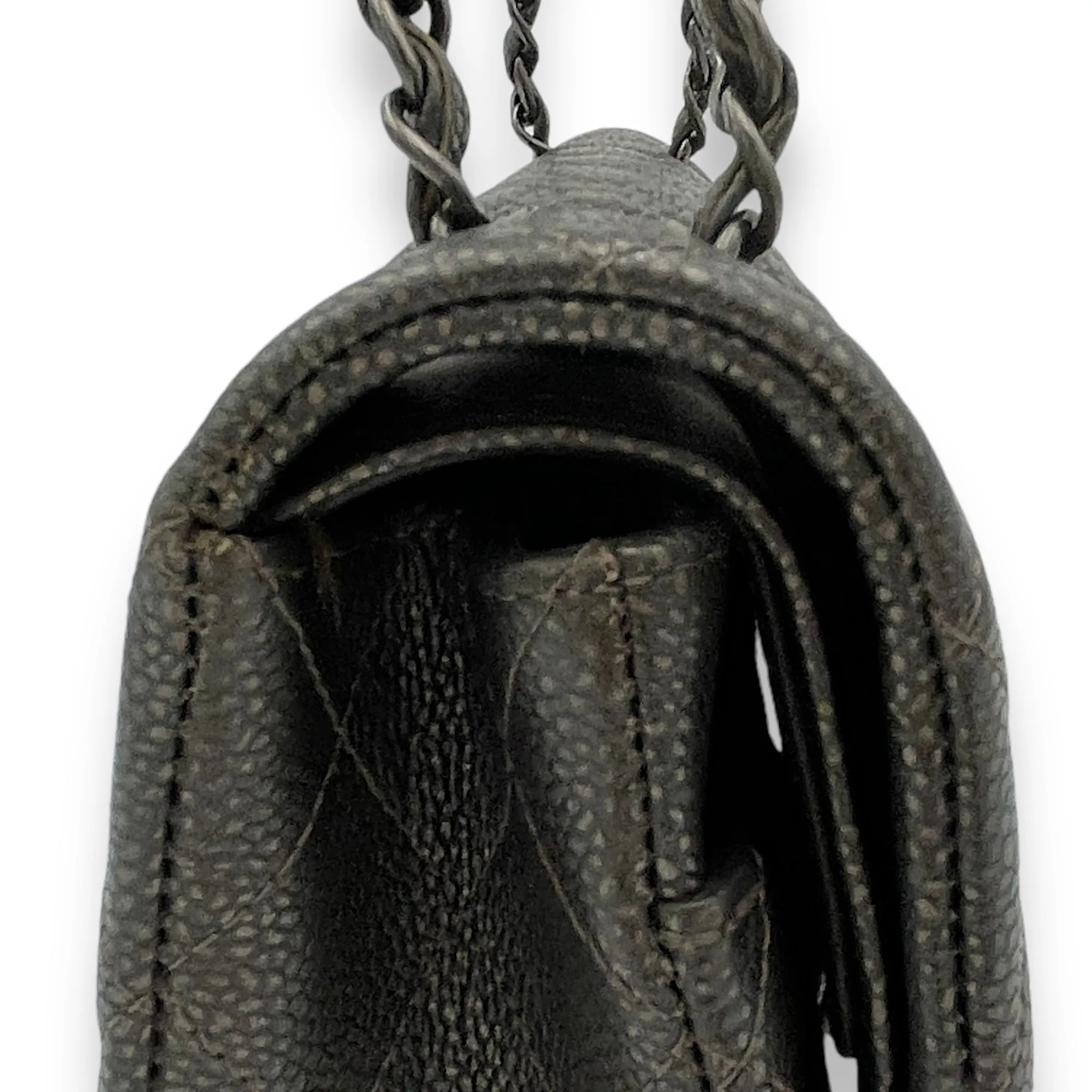 Timeless Classic Flap Medium Grey Shoulder Bag in Caviar Leather, Gunmetal hardware