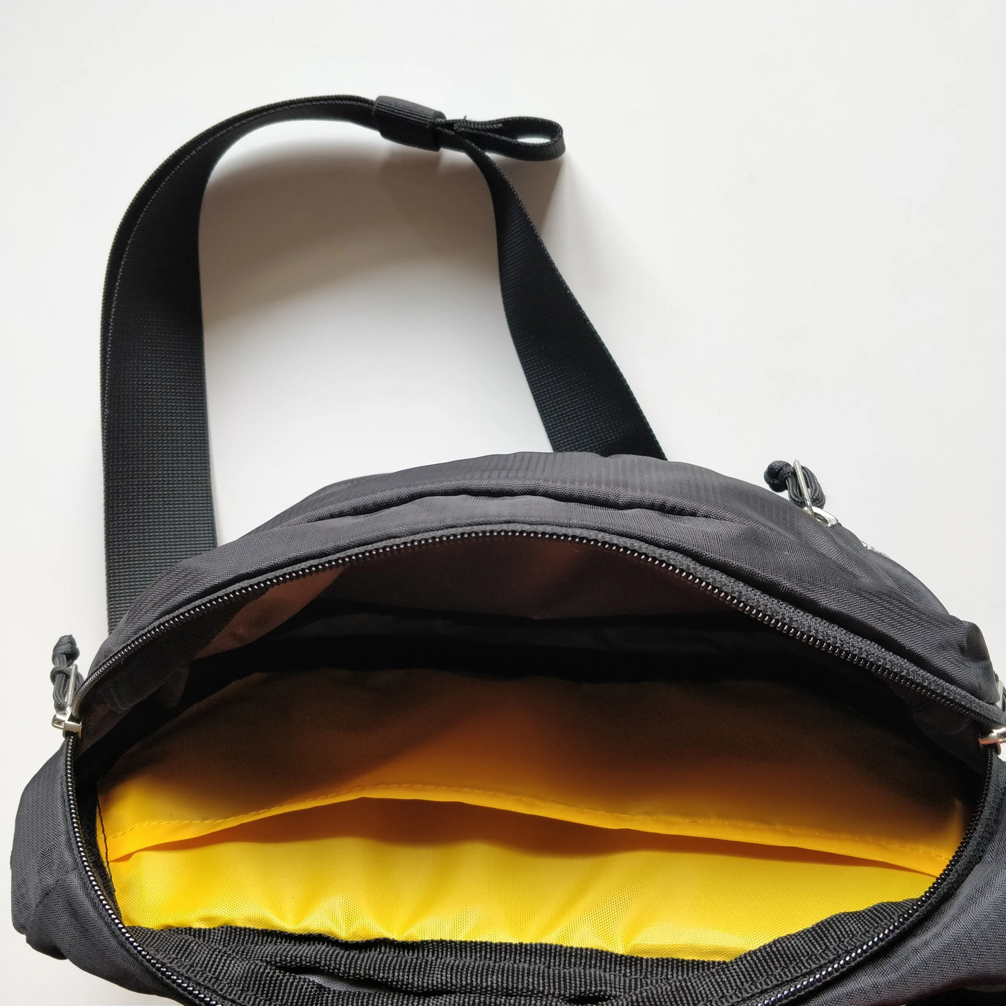 Waist Bag / Tas Pinggang Multifungsi - Monbear Tiggris